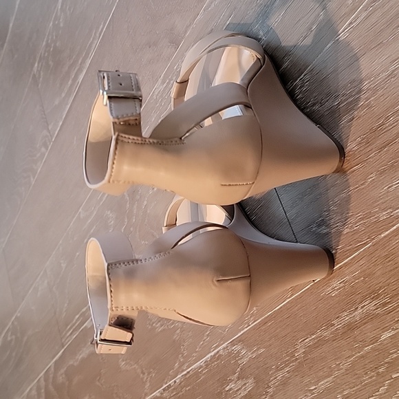 Nude wedge heel sandals - Picture 3 of 5